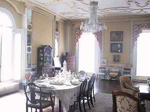 dining room in royal palace film location